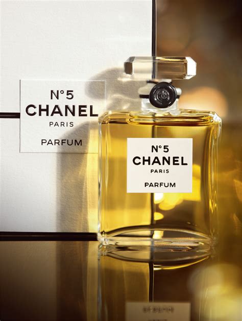 chanel nr 5 werner|N°5 .